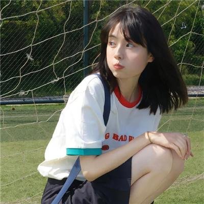 伴游女王